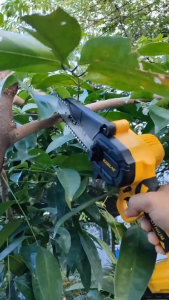 KEELAT 6 Inch Mini Chainsaw Cordless Electric Chain Saw Rechargeable Wood Cutter for Garden Tree Pruning