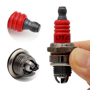 สวนเครื่องมืออะไหล่เบนซิน Chainsaw เครื่องตัดแปรงอุปกรณ์เสริม M14 * 1.25 Spark Plug L7TJC L7T