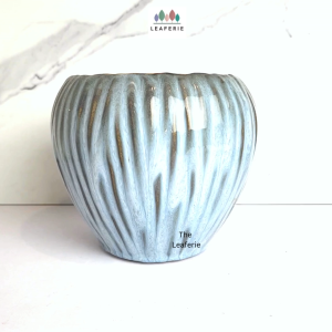 The Leaferie Serge plant pots. flowerpot . flowerpots . flower pot . planter . planters . Ceramic . Plants