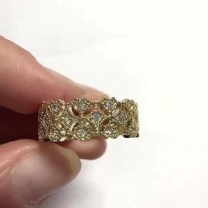 Huitan Hollow Geometric Women Ring Gold Color Noble Fashion Accessories Inlaid Shining Cubic Zirconia Elegant Versatile Jewelry