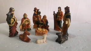 Elegant Polyresin Nativity Set 12pcs - Festive Christmas Decorations with Historical Religious Characters New Local Shipping