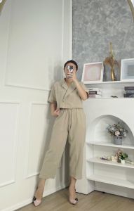 CJ - SET #2128 ONE BUTTON CROP SET WITH MIDI PANTS PREMIUM