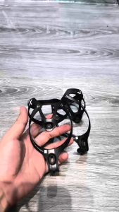 Gọng bình nước carbon 3k 16gram bontrager chính hãng