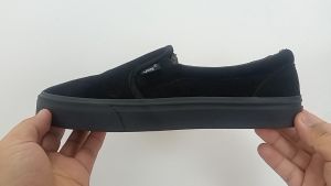 Vans Sepatu Slip On Slop Pria Wanita Termurah Full Black Suede Tebal Kasual Simpel Anti Licin