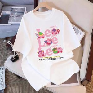 T-Shirt Wanita Ukuran Besar Lengan Pendek  Motif Kartun Huruf Kekinian  Katun Combed Adem 2025  Desain Korea Oversize Nyaman Slim Fit  Baju Kasual Gaya Streetwear Uniseks  Manis dan keren  Sederhana  Serbaguna  Kerah bulat Slip - on Tops  Pakaian couple
