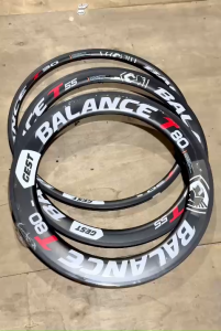 Niềng cacbon Balance 700c 20lỗ và 24lỗ thắng V(rim) sử dụng vỏ dán (vỏ bozo) hàng chính hãng dành cho xe đạp