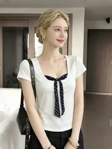 La Chapelle | Áo Thun Hai Mảnh In Hình Chấm Bi Thêu Ảo Giảm Cân