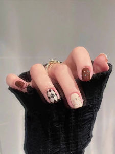 MONLEYTA | Handmade Nail Art Short Autumn Winter Style Finished Product Nail Stickers Manicure Wearable False Nails Premium Feel