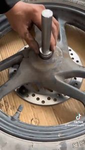 Bộ 4 cây đóng bi bánh bạc đạn xe máy. Gồm 4  cỡ 6201 6203 6300 6301