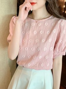 เสื้อเชิ้ตแขนพองลายดอกไม้สไตล์หวานๆ ฤดูร้อนปี 2025 ทรงหลวมๆ สำหรับผู้หญิง กระเป๋าสี่เหลี่ยมกลม ผ้าโพลีเอสเตอร์ผสมคอตตอน