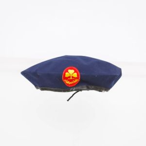 หมวกไบเล่ย์หมวกทรงเบเร่ต์ หมวกลูกเสือสามัญ เนตรนารีและผู้บำเพ็ญ พร้อมเข็มตราหน้าสัญลักษณ์ ใส่สบาย