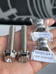 forza.xmaxน๊อตยึดท่อ2ตัว +บูทลองท่อแต่ง2ตัว หัวสนามจี้ลาย สแตนเลสแท้