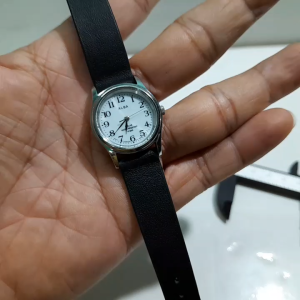 Đồng hồ Solar nữ Alba dây da size 25mm năng lượng ánh sáng second hand si Nhật