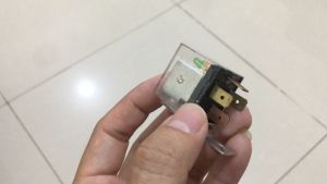 Relay klakson transparan kaki 4 universal motor