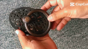 Tarikan Pintu Gebyok Kuningan Antik