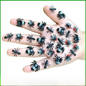 Miniature Simulation Toy Insects Animal Models for Role-playing Cognitive Play in Kindergarten Realistic Spider Ant Fly Toys