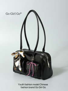 Large Capacity Bowling Bag Go Girl Go under the Maple Tree Boston Commuter Handheld Single Shoulder Bag Retro Style Womens Bag