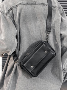 กระเป๋าสะพายข้างหนังทรงสี่เหลี่ยมเล็กแบบลำลองสำหรับผู้ชาย ปิดด้วยซิป ใช้สำหรับใส่โทรศัพท์มือถือและของเล็กในชีวิตประจำวัน