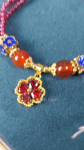 Vòng tay kiểu đá Ngọc Hồng Lựu Garnet nhỏ mini size hạt 3 li phối charm hoa mai đá mã não xanh đỏ cho mệnh Hỏa Thổ | Hoa Minh Gem