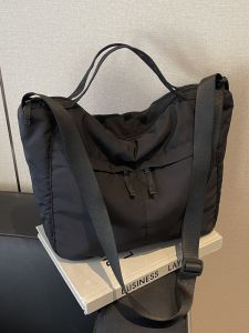 Large Capacity Womens Tote Bag 2025 New Korean Style Waterproof Nylon Crossbody Bag Simple Sporty Single Shoulder Bag