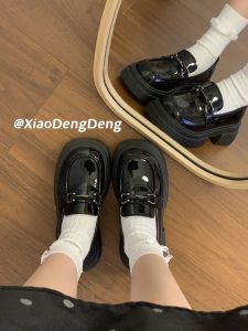 Black round Head Thick Heel Slip-On Loafers Womens Spring 2025 New Style Retro British Style mid Heel Fashion Single Shoes