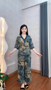 Bộ đồ lụa trung niên mặc nhà cho mẹ chất mềm mại hoạ tiết sang trọng làm quà tặng mẹ tặng bà