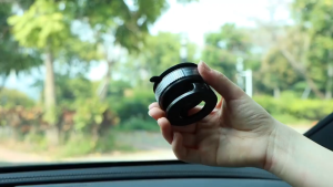 100N Strong Vacuum & Magnetic Adsorption magnetic phone holder 720° rotation adjustment car hand phone holder Easy On & Off Reusable Compatible with all smartphones magnetic phone stand It can be adsorbed onto glass displays tables porcelain etc