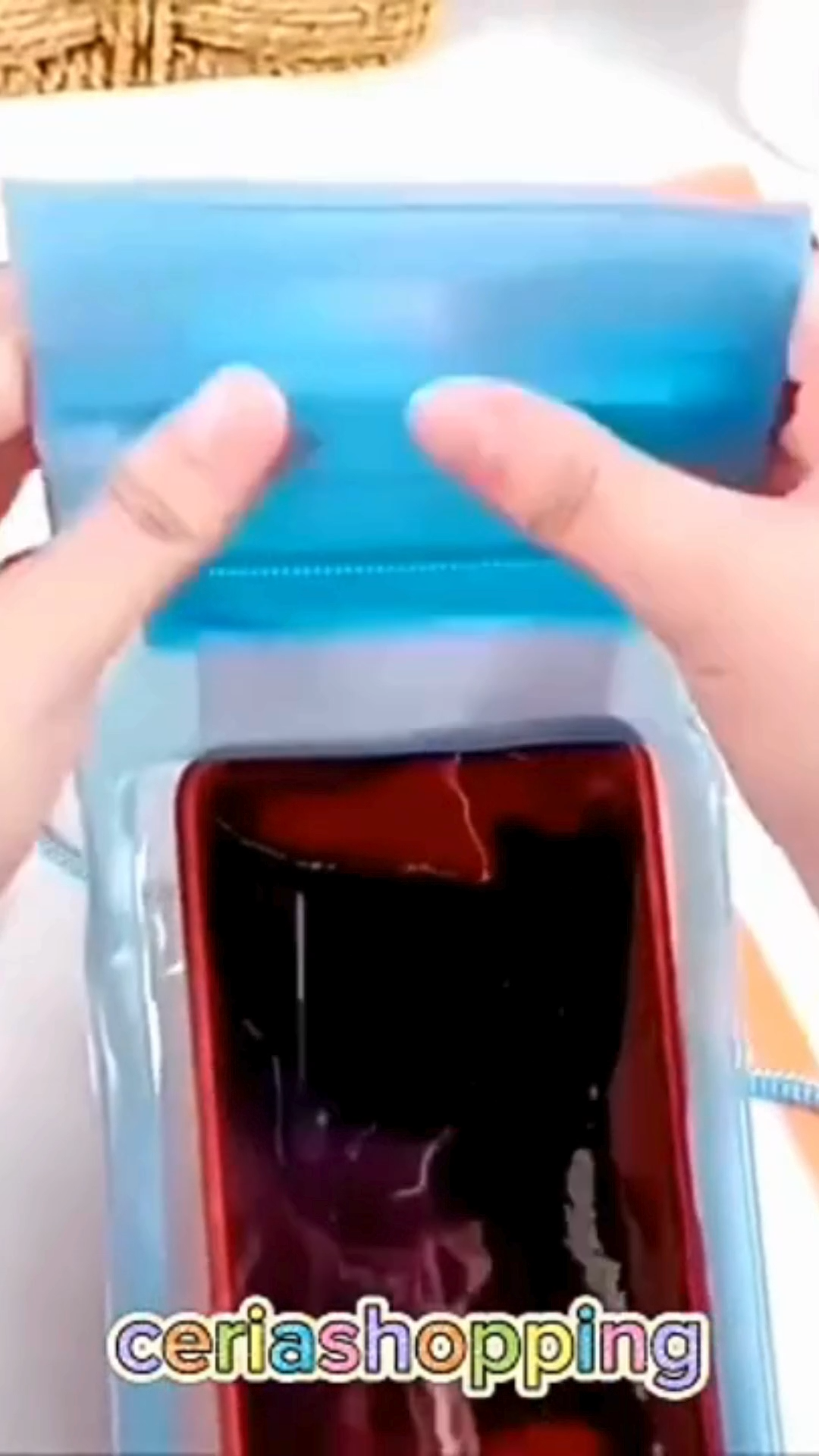 【Pengiriman lokal】Kantong Pelindung HP Anti Air Hujan Phone Waterproof Bag Cas Pouch Berenang Smartphone XL 6.5 Inch Universal