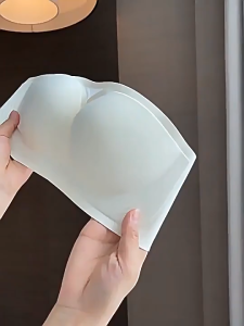 เสื้อชั้นในแบบไร้ตะเข็บ เสื้อชั้นในแบบเกาะอกกันลื่นสำหรับฤดูร้อนสำหรับผู้หญิง เสื้อชั้นในแบบดันทรงเนื้อบาง ระบายอากาศได้ดี