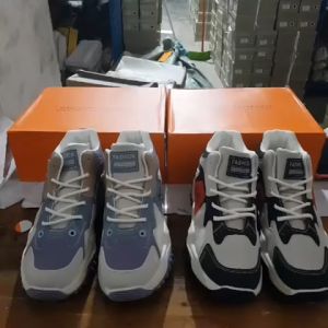 Sepatu Sneakers Wanita Sporty Import Korean Shoes 2552
