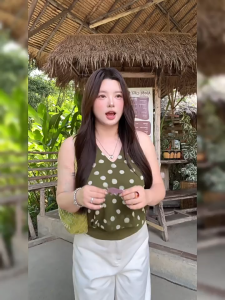 Áo Hai Dây Chấm Bi Nữ Cổ Chữ V Kiểu Dáng Ngắn Phong Cách Hàn Quốc Mùa Hè
