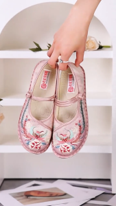 SEPATU WANITA SNEAKERS OLAHRAGA KASUAL KEKINIAN G-21-1883