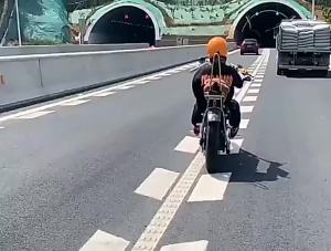 Vintage Scorpion Helmet Full Racing Motorcycle Helmet Japan Technology Cafe Racer Helmet Motocross Casco Moto Dot Approved