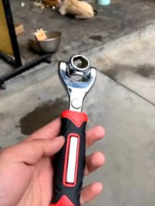 Cờ Lê Đa Năng 8 Trong 1 Xoay 360 Độ Thông Dụng Có Thể Điều Chỉnh Dùng Sửa Chữa Xe Hơi