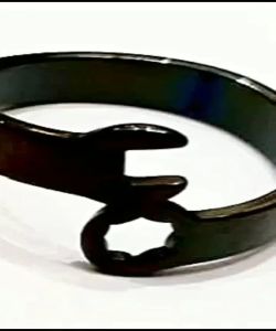 Cincin Couple Titanium Mekanik Kunci Ring Pas Gabung Stainless Steel Anti Karat Selamanya Fashion Para Key Mechanic Teknisi Bengkel Service Pria Wanita Gaul Metal Gaya Elegan Kasual Colossal Klasik Anniversary Vintage Retro Hari Jadi COD