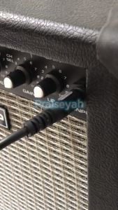 Kabel Jack Gitar / Keyboard / Bass / Alat Musik 3 Meter