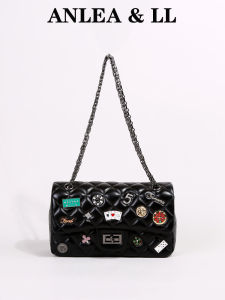 Thirty Only Fall and Winter New Arrival Classic Style Quilted Chain Bag Fashion Badge Shoulder Bag Messenger Bag Womens Bag Fashion