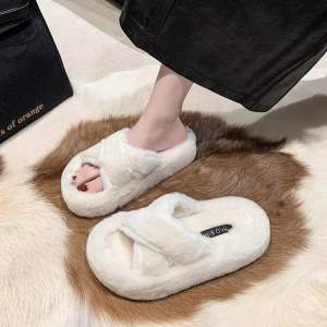 Dép lông bản chéo dép lông nữ đế cao 5p mới [Hàng hộp]