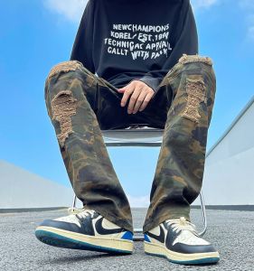 Trendy Vintage Mens Camouflage Jeans High Street Wear Distressed Denim Straight Leg Loose Fit Youthful Style All Seasons