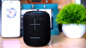 Awei Y526 Mini Portable Wireless Speaker Portable Bluetooth Speaker Outdoor Speaker IP5X TWS RGB Mini Speaker