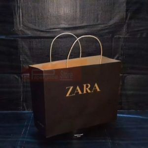 Paper Bag Zara Medium Landscape Hitam 33 x 26 x 12 cm
