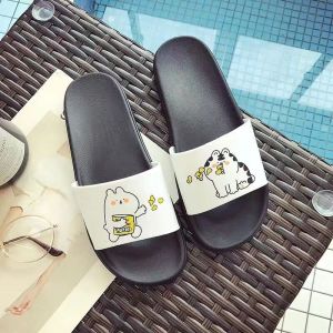 รองเท้าแตะส้นหนาสีเงินสไตล์ฝรั่งเศสสำหรับผู้หญิง รองเท้าแตะชายหาดกันลื่น กันกลิ่น ระบายอากาศได้ดี รองเท้าแตะฤดูร้อน ส้นสูงปานกลาง