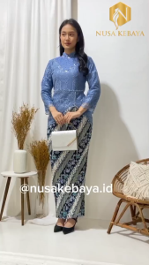 Nusa Kebaya Setelan Kebaya Nirmaya Model Blouse Maudi Payet Modern Dan Rok Plisket Batik