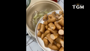 ไส้กรอกเวียนนาไก่ (ขัด) 1000 กรัม