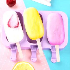 แม่พิมพ์ไอติมซิลิโคน แม่พิมพ์ไอศครีมแท่งรูปการ์ตูนมีฝาปิด แถมฟรี ! ไม้ไอติม สินค้าพร้อมส่ง 1-2 ทำการ