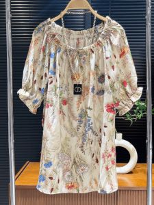 เสื้อเชิ้ตผู้หญิงแขนสั้นคอโปโลลายทางสีม่วง ทรงหลวม ผ้าซาติน เสื้อเชิ้ตแขนสั้นฤดูร้อนปี 2025 ทรงหลวม ทรงหลวม