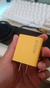 LP: 240W Fast Charger 2C+2USB Adapter QC 3.0 PD USB Type-C Quick Charging Plug for Mobile Phone