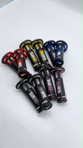 ปลอกแฮนด์ ปลอกมือ P2(PORTAPER) สำหรับรถจักรยานยนต์ทุกรุ่น (ข้างซ้าย22มม)(ข้างขวา24 มม) มีให้เลือกทั้งหมด 5 สี (1คู่)