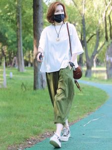 ทันสมัย เรียบง่าย ลำลอง ผู้หญิง พลัสไซส์ ชุดสองชิ้น สีขาว เสื้อยืดขากว้าง กางเกง ใส่สบาย ระบายอากาศได้ดี ชุดหน้าร้อน