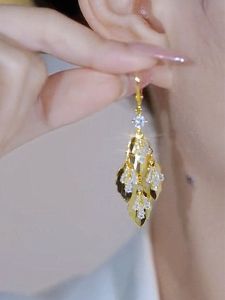 Fashionable Long Tassel Leaf Earrings Womens Luxury Stylish Ear Jewelry Alloy Plated Silver Gold Plant Floral Design Fresh out